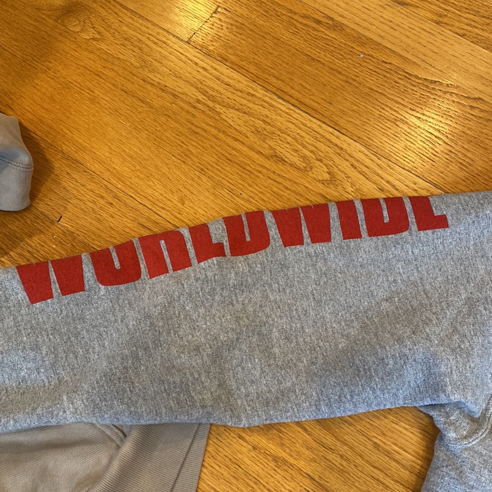 Sweatshirt - Picture 2 of 5